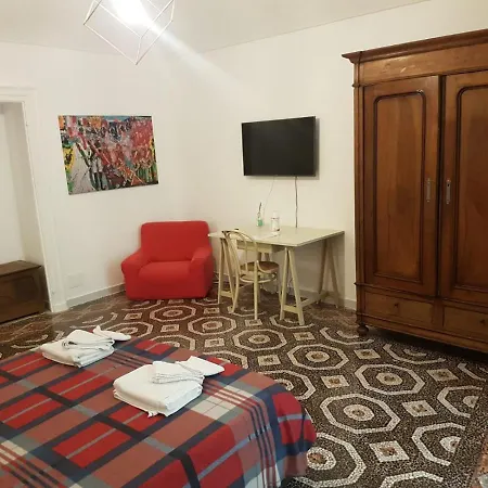 B&p La Gusteria 3* איבראה